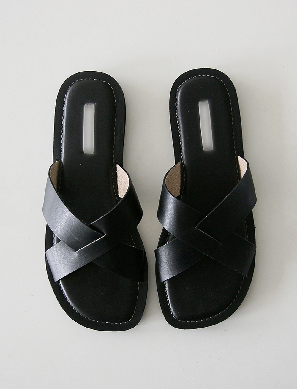 basic leather x slipper (2c)